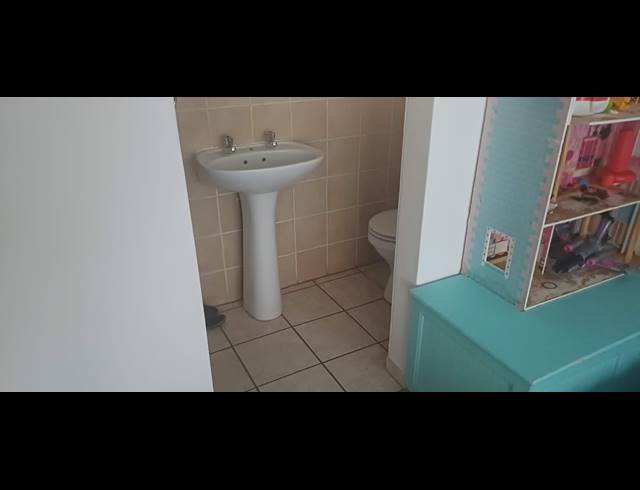 3 BEDROOM TOWNHOUSE TO LET IN KOSMOSDAL
